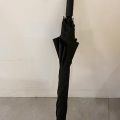Parapluie, a été signalé par IKEA渋谷 utilisant iLost