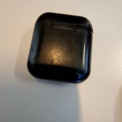 Estojo para auscultadores Zwart, como reportado por Connexxion Zeeuws-Vlaanderen utilizando o iLost