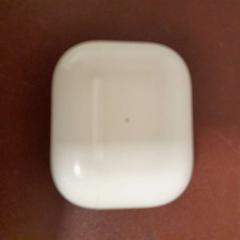 Etui na airpody blanc, zgłoszono przez TCL przy użyciu iLost