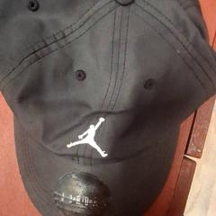 Casquette, as reported by IKEA Caen Fleury-sur-Orne using iLost