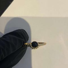 Ring goud met zwart steentje, as reported by Van der Valk Hotel Amsterdam-Amstel using iLost
