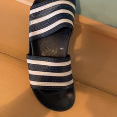 Scarpa, come riportato da Familie Resort Molenwaard utilizzando iLost