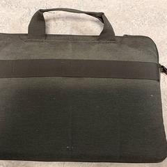 Bolsa para laptop, ha sido reportado por Regio Oost-Vlaanderen con iLost