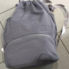 Borsa da ginnastica Grijs, come riportato da Regio Oost-Vlaanderen utilizzando iLost