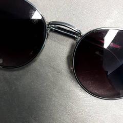 색안경 Zwart, iLost를 사용하여 Arriva Friesland / Groningen에 보고됨