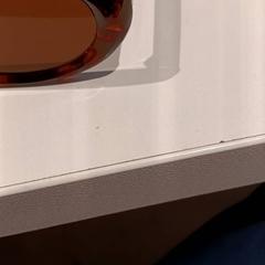 Óculos de sol, como reportado por De Efteling utilizando o iLost