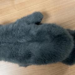 Ujjatlan kesztyű, amint azt Connexxion Amstelland-Meerlanden Schiphol Zuid az iLost segítségével jelentette.