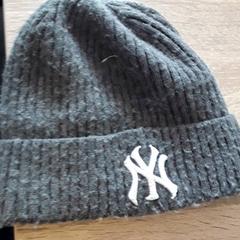 Beanie, jak nahlášeno EBS Tramplein pomocí iLost