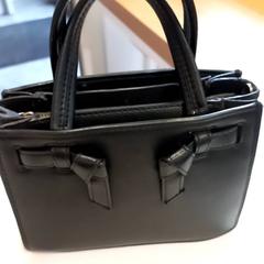 تاسجي، كما تم الإبلاغ عنه بواسطة Arriva Limburg Zuid عبر iLost