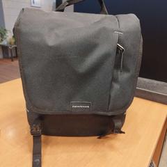 İLost kullanarak Politiezone Rivierenland tarafından bildirildiği gibi Bisiklet çantası Zwart