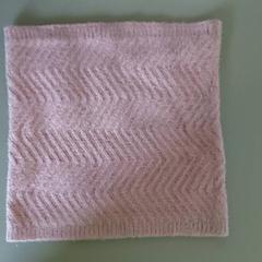 Kleding - sjaal Petit, ha sido reportado por Centraal magazijn con iLost