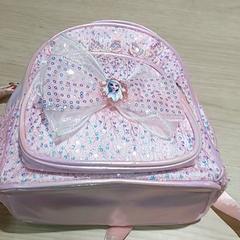 Ryggsekk - roos, som rapportert av Centraal magazijn ved bruk av iLost