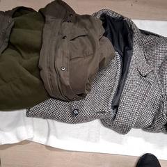 Casaco, como reportado por Grand Hotel Amrâth Amsterdam utilizando o iLost