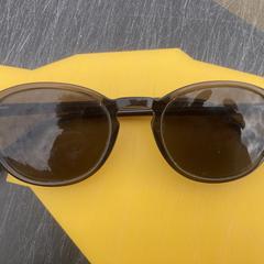 Sun Glasses, gerapporteerd met iLost