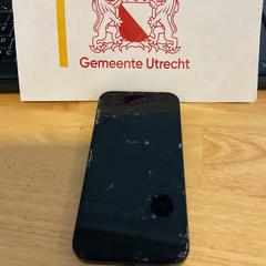 İLost kullanarak Gemeente Utrecht tarafından bildirildiği gibi Akıllı telefon Apple Zwart