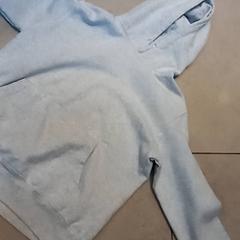 Sweater Grey Basic, as reported by Leonardo Royal Hotel Amsterdam using iLost