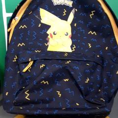 حقائب الظهر والحقائب النهارية، كما تم الإبلاغ عنه بواسطة Diergaarde Blijdorp عبر iLost