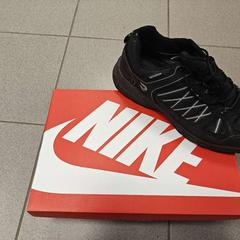 Schoenen 2paar zwart in doos, zoals gemeld door Regio Oost-Vlaanderen met iLost