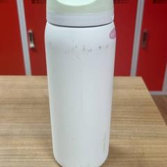 Vannflaske, som rapportert av Connexxion Amstelveen ved bruk av iLost