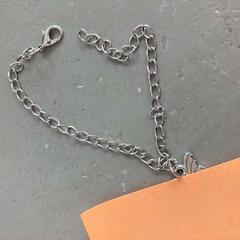 Ketting Armbandje zilverkleurig, zoals gemeld door Gemeente Brummen met iLost