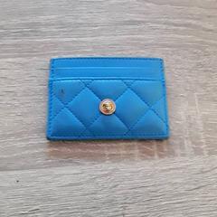 Portafogli, come riportato da EBS Tramplein utilizzando iLost