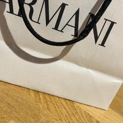 Purchase armani, as reported by Designer Outlet Roermond using iLost