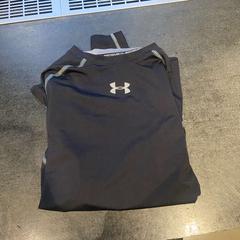 Koszula, zgłoszono przez Hotel V Fizeaustraat przy użyciu iLost