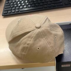 キャップ Bruin がiLostで IKEA Utrecht によって報告されました