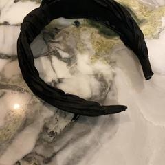 Headband がiLostで Van der Valk Hotel Heerlen によって報告されました