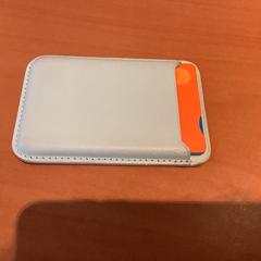 カード所有者 Lutiku da Costa がiLostで Gemeente Amsterdam - Bureau Gevonden Voorwerpen によって報告されました