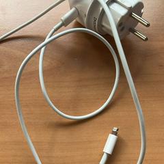 Ładowarka do iPhone'a & Wtyczka, zgłoszono przez Sheraton Brussels Airport Hotel przy użyciu iLost