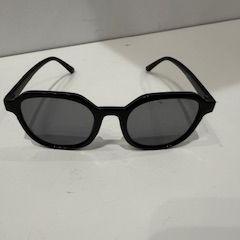 Gafas de sol, segundo informou IKEA原宿 usando iLost