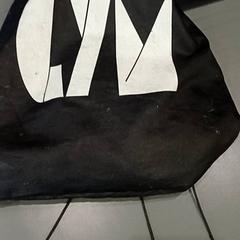 Tasje nylon, como reportado por Qbuzz GD Groningen HS utilizando o iLost