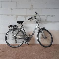 دراجة نسائية Gazelle Grijs-Zilver، كما تم الإبلاغ عنه بواسطة Fietsdepot Hasselt عبر iLost