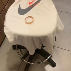 T-shirt shirt, as reported by MEININGER Hotel Marseille Centre la Joliette using iLost