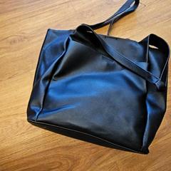 Taška, ako bolo nahlásené GVB pomocou iLost