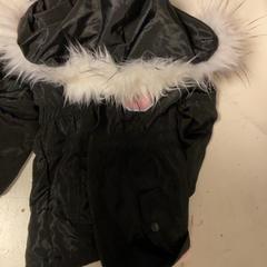 Barnejakke Zwart, som rapportert av Artis ved bruk av iLost