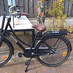 Zwarte meisjes fiets popal, ako bolo nahlásené iLost