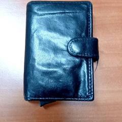 Portemonnee Sepulveda, zoals gemeld door Centraal magazijn met iLost