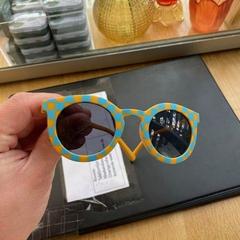 색안경, iLost를 사용하여 Hortus에 보고됨