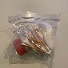 Baderomsartikler, som rapportert av Room Mate Bruno ved bruk av iLost