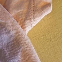 T shirt, como reportado por Avonturenboerderij Molenwaard utilizando o iLost