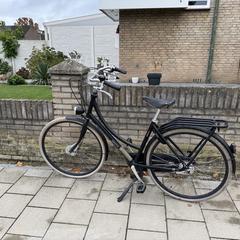 Zwarte damesfiets Batavus CNCTD, jak bylo nahlášeno na iLost