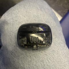 JBL TUNE Oplaaddoosje, as reported to iLost