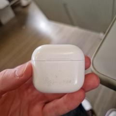 Airpods pro? doosje, som rapporterats till iLost