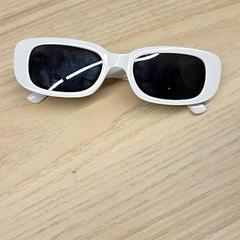 Slnečné okuliare, ako bolo nahlásené IKEA Älmhult pomocou iLost