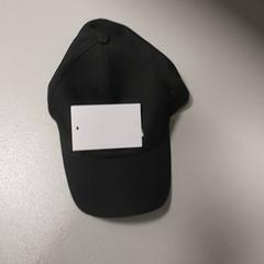 Kleding - baseballpet, segons ha informat Centraal magazijn mitjançant iLost
