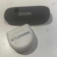 Zubný predmet Glasses / dental item, ako bolo nahlásené Inntel Hotels Amsterdam Landmark pomocou iLost