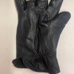 Gant, a été signalé par HTM utilisant iLost