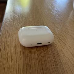 Doosje van airpods, iLost에 보고됨